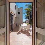 Calliope Pool Sea View Apartment *